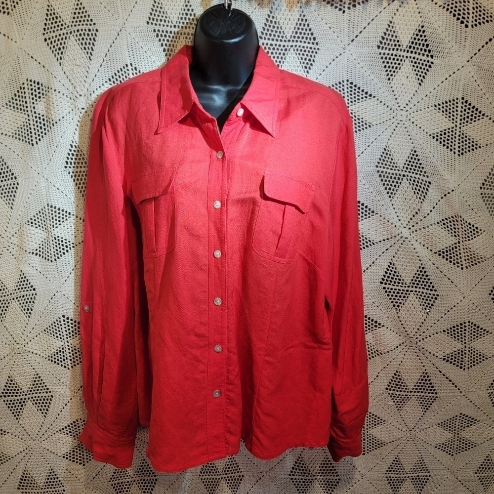 Heart of palm 55% linen size 16 red button up long sleeve top
